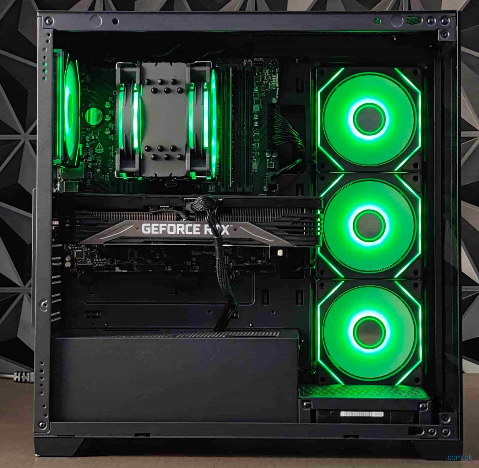 Loki 1.3 – Ryzen 5 7500F & RX 9060 XT 16GB 2