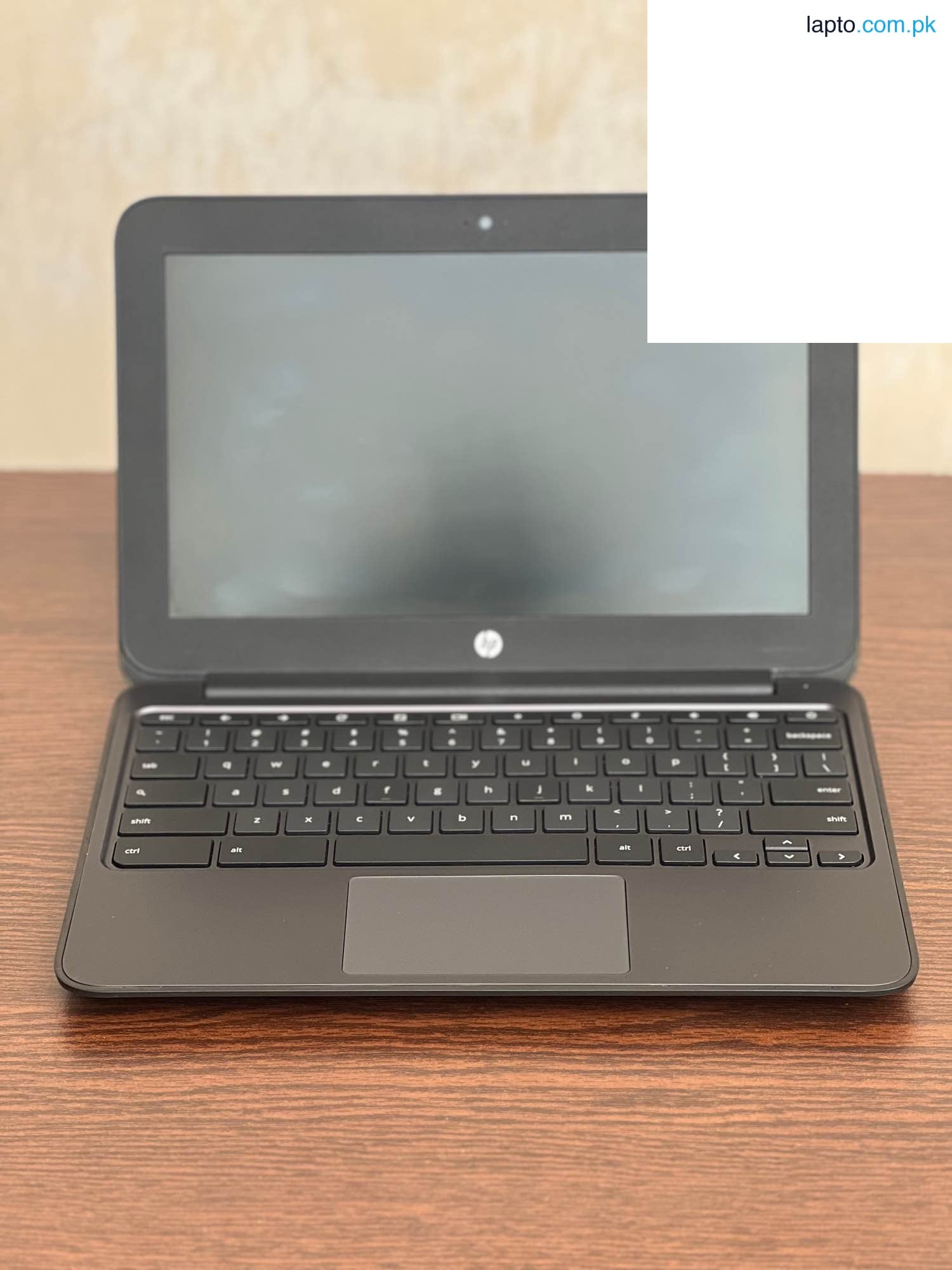 Hp Chromebook 11 windows 10 installed 4Gb 16Gb ssd (expendable sd card) 8 hour battery backup