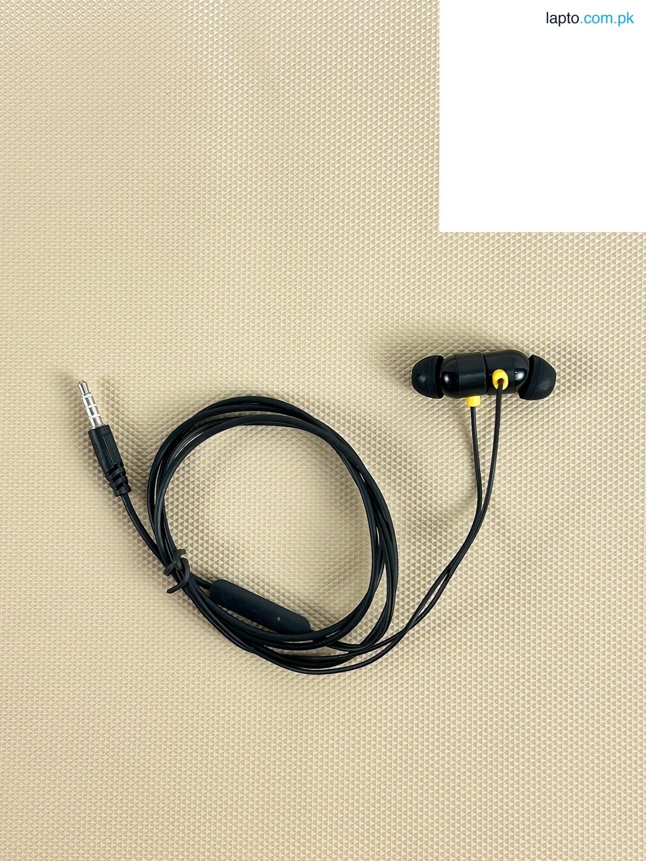 R-20 Realme Magnet Wired Earphones MA12