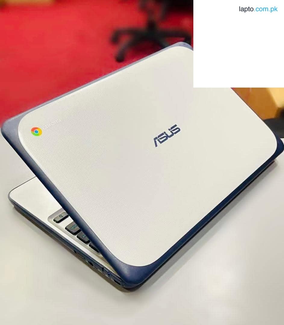 Asus Chromebook C202s Windows 10 - Intel Celeron Processor - 4GB Ram - 16GB Storage - 11.6" Screen - Windows Converted