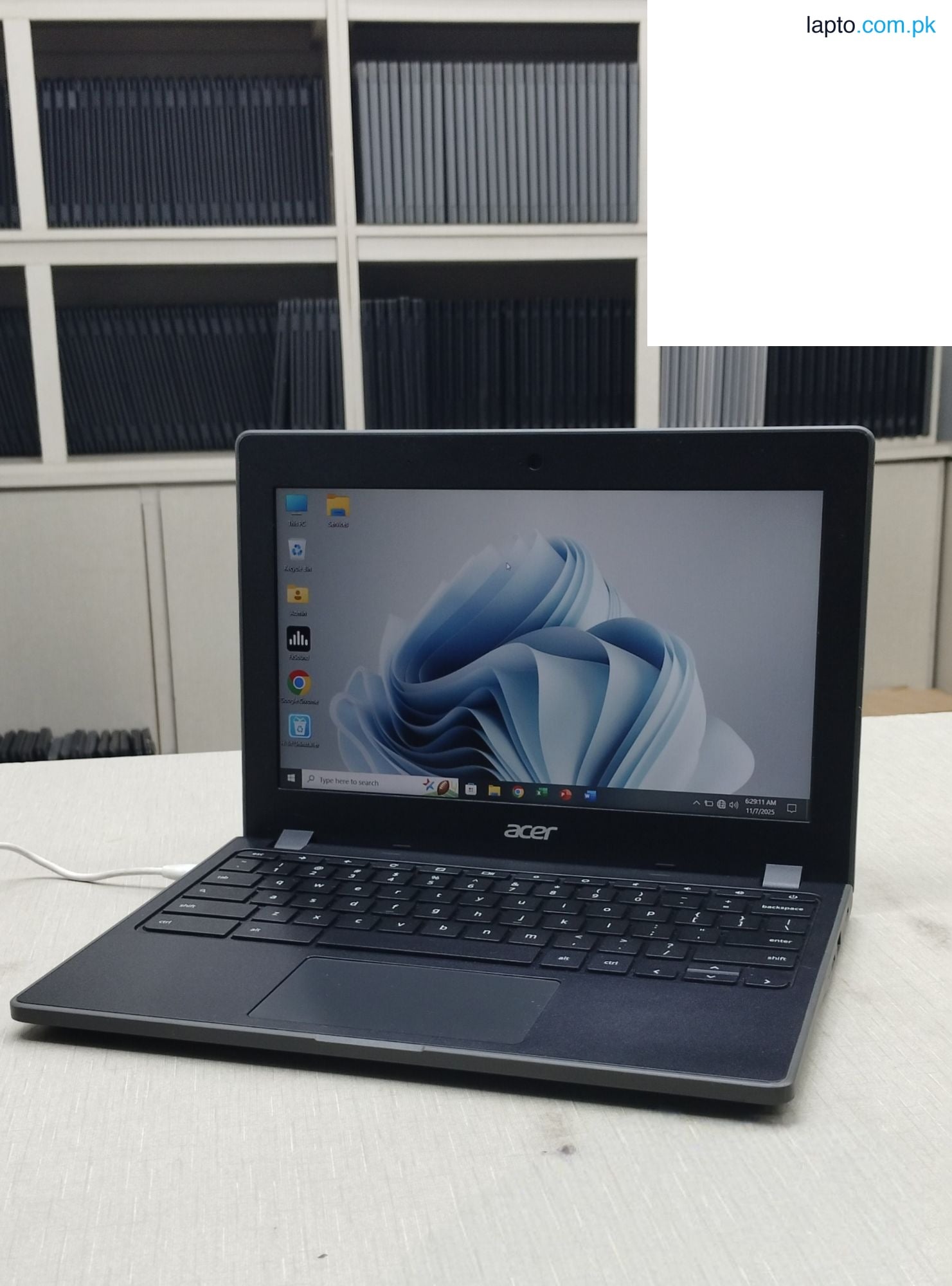 ACER CHROMEBOOK 11 C771 ! WINDOWS 10 ! 4GB RAM ! 32GB STORAGE