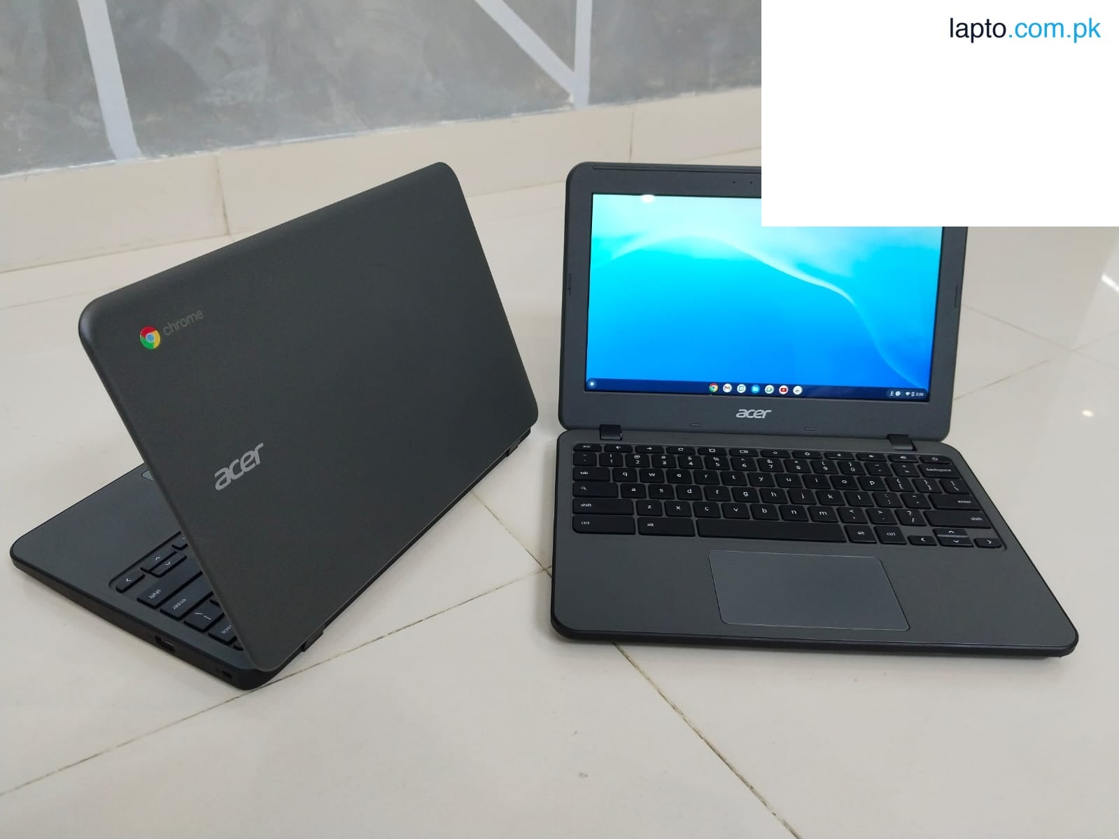 Acer Chromebook C731T - Celeron processor - 4gb Ram - 32GB SSD - 11.6" Touchscreen - Playstore supported