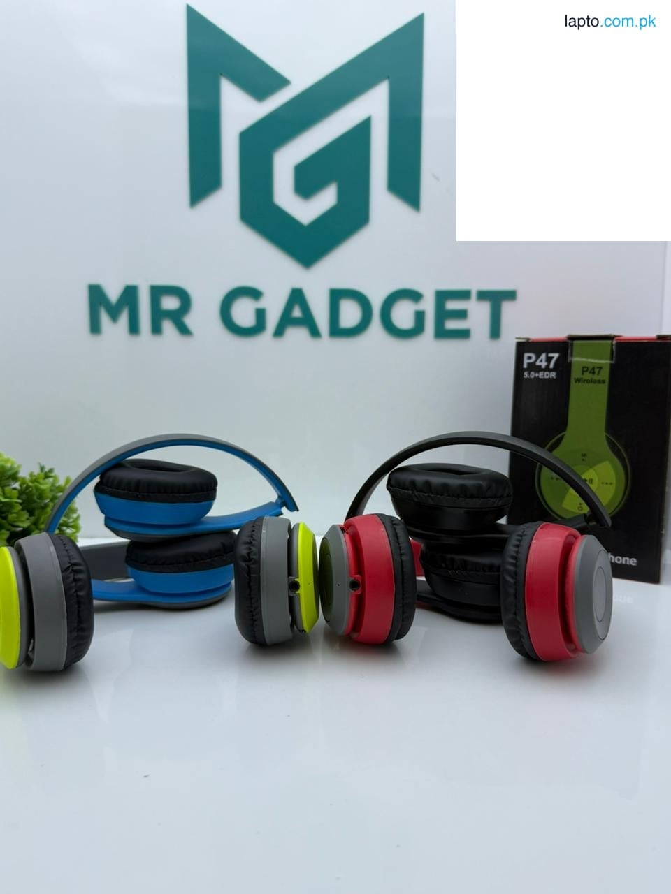 P47 Wireless Headphones Over Ear Super Bass 5.1, Volume Control, Bluetooth, Card Support SD, LED Lights, Compatible with Apple & Android, Built-in Microphone, FM Radio